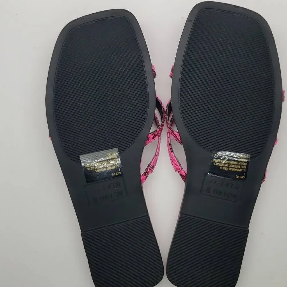 14th And Union Size 7 Hot Pink Snake Skin Flip Flop